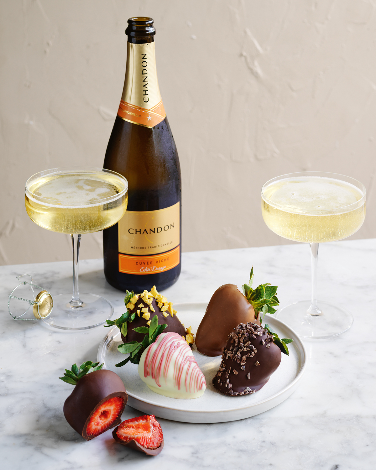 food and drink pairings champagne strawberries chocolate