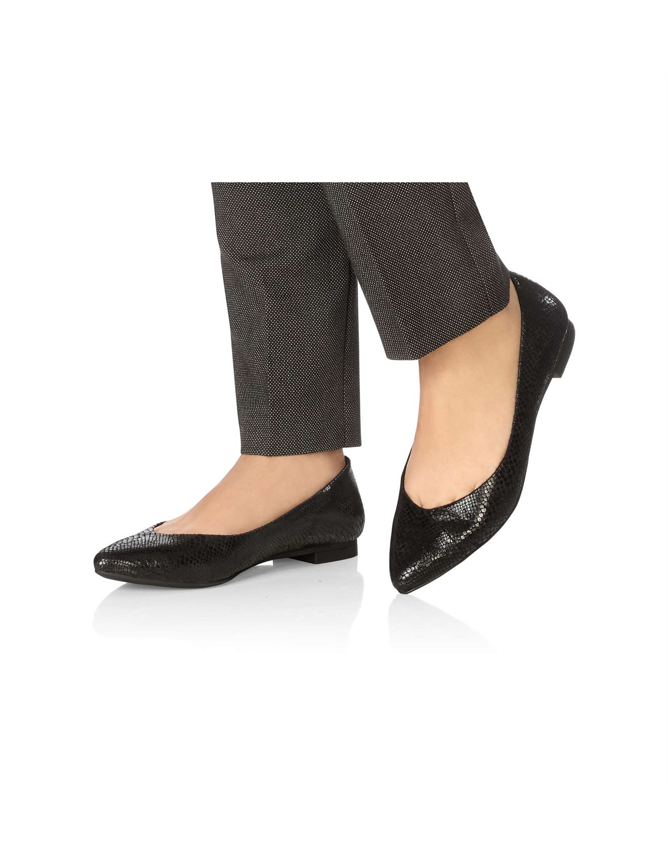 Vionic caballo clearance flats