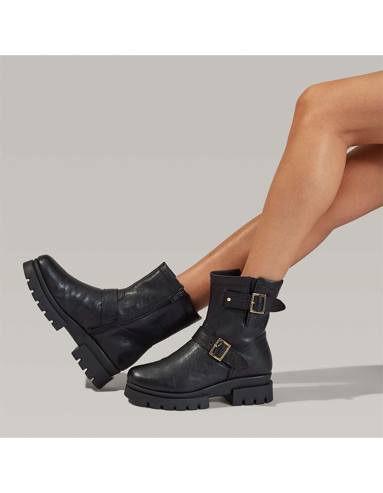 carvela run boots