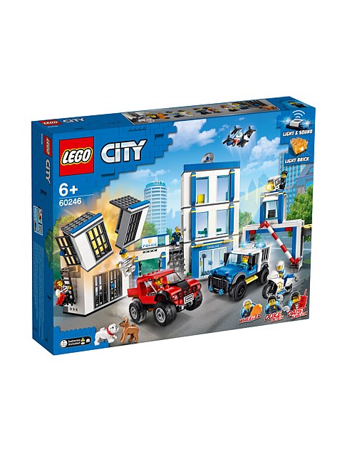 60246 City Police Station