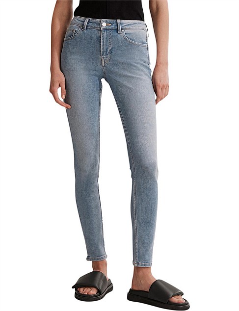 MID RISE SKINNY JEAN