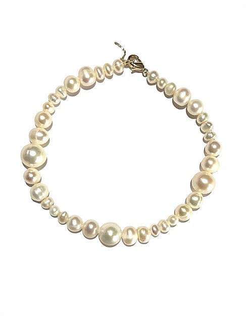 MULTI SIZE PEARL BRACELET