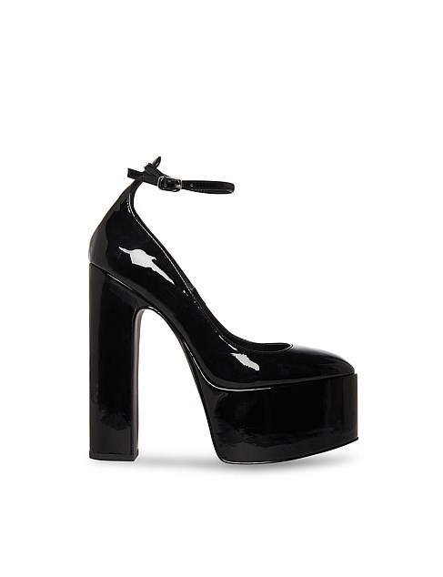 SKYRISE BLK PATENT PUMPS