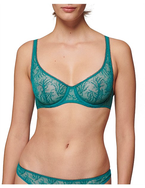 OPALINE CURVED NECKLINE BRA