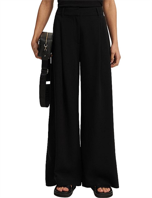 Soft Pleat Pant