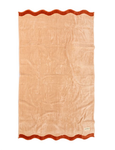 BEACH TOWEL IN RIVIERA PINK