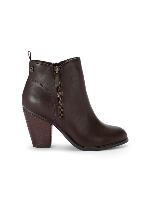 STELLA BROWN ANKLE BOOTS