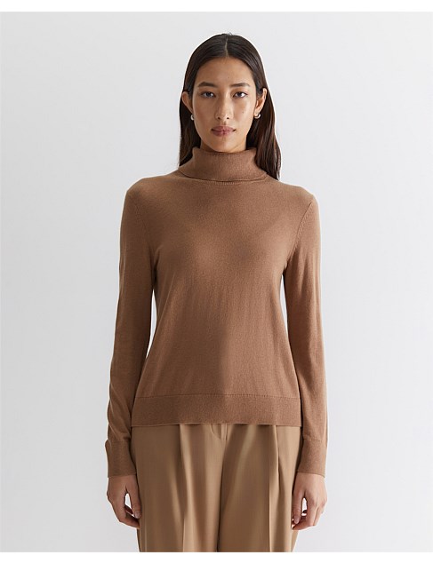 Laurina Long Sleeve Turtleneck