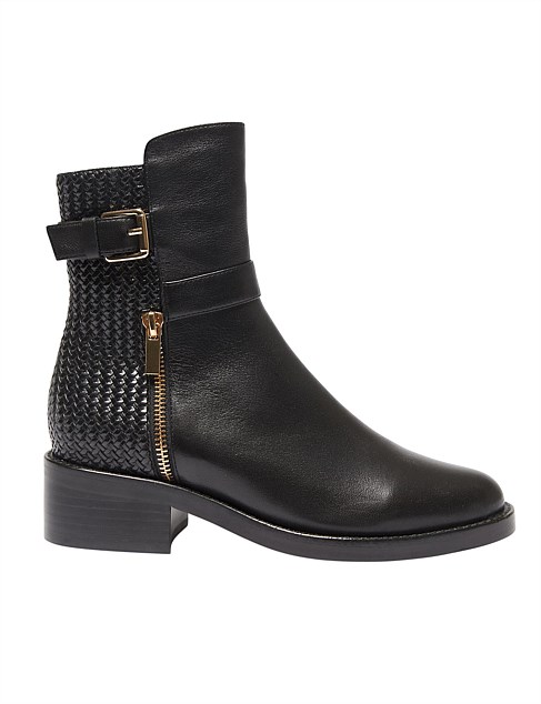 CAPE ANKLE BOOT