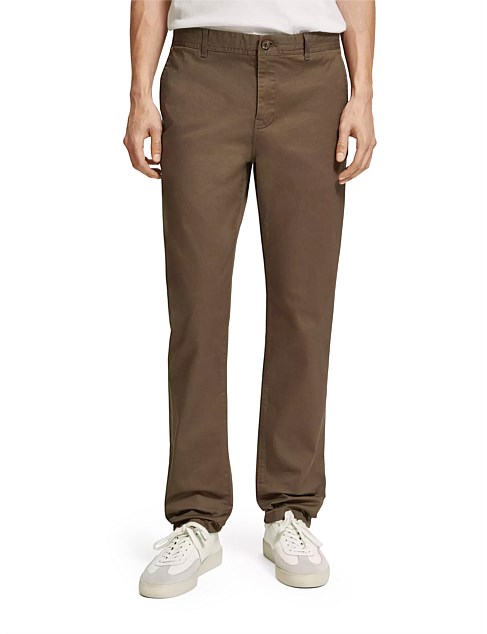 Essentials Stuart - Slim-Fit organic cotton stretch chino