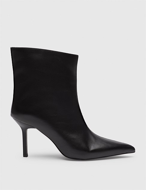 SOHO LEATHER BOOT