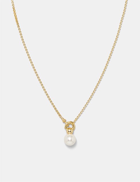 The Edge Pearl Necklace