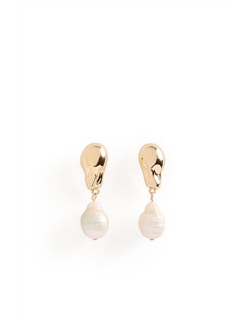 MOLTEN PEARL STUD EARRING