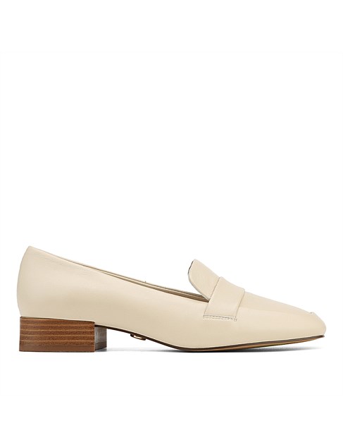 FLOSSIE Vintage Ivory Leather Loafer