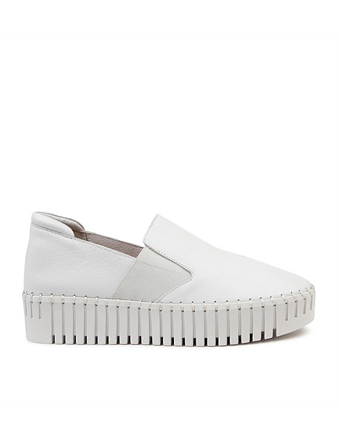 BODHI WHITE LEATHER SNEAKERS