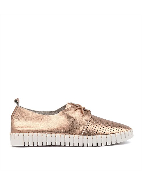 Husto Rose Gold Leather Sneakers