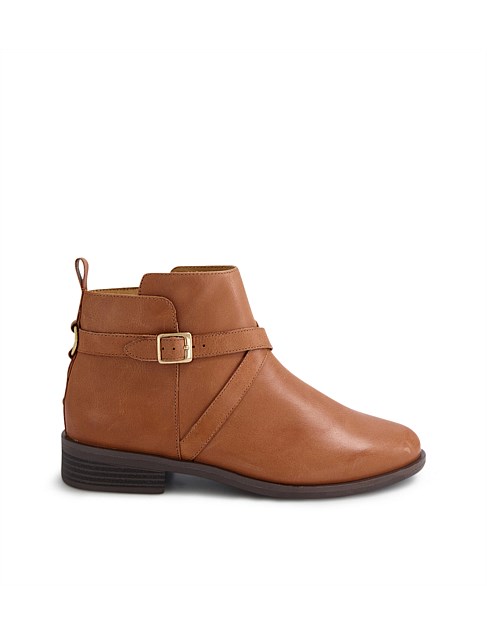 Sebas XF Cognac Leather Ankle Boots