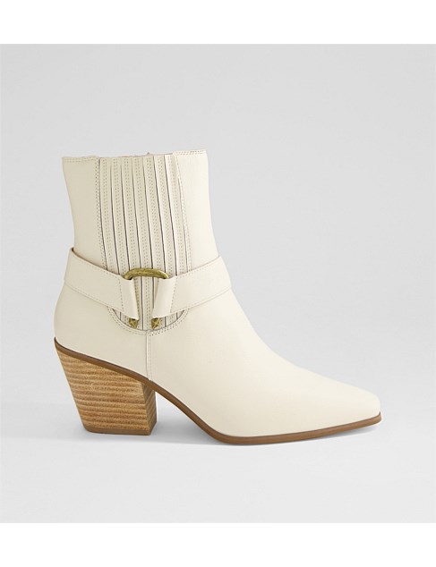 Karicha Cream Leather Chelsea Boots