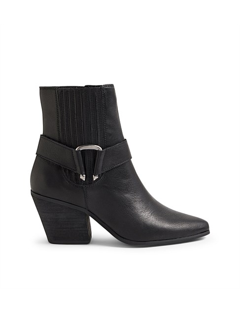 Karicha Black Leather Chelsea Boots