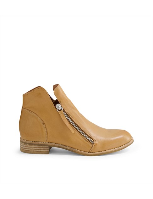 Clorr Dark Tan Leather Ankle Boots