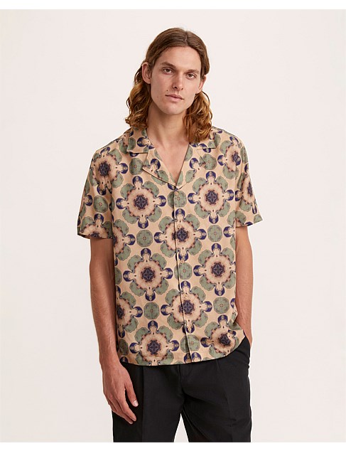 MAVERN SHORT SLEEVE RESORT PRINT SHIRT