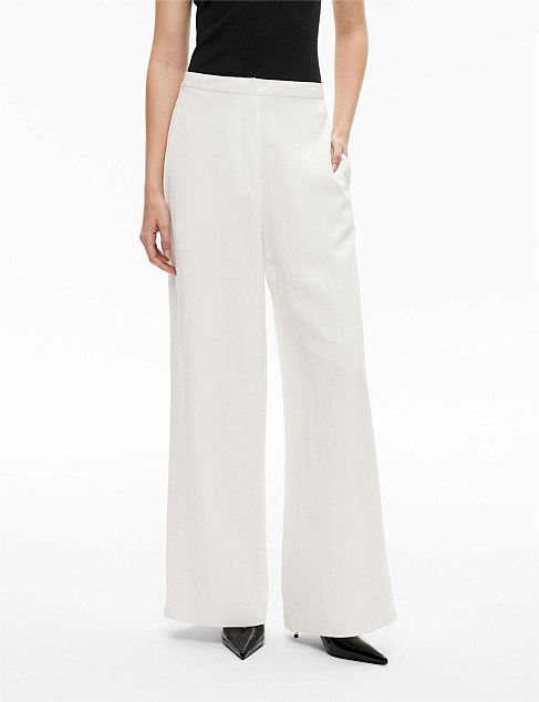 Clean Wide Leg Pant