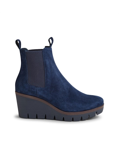 Niddle Navy Suede Ankle Boots