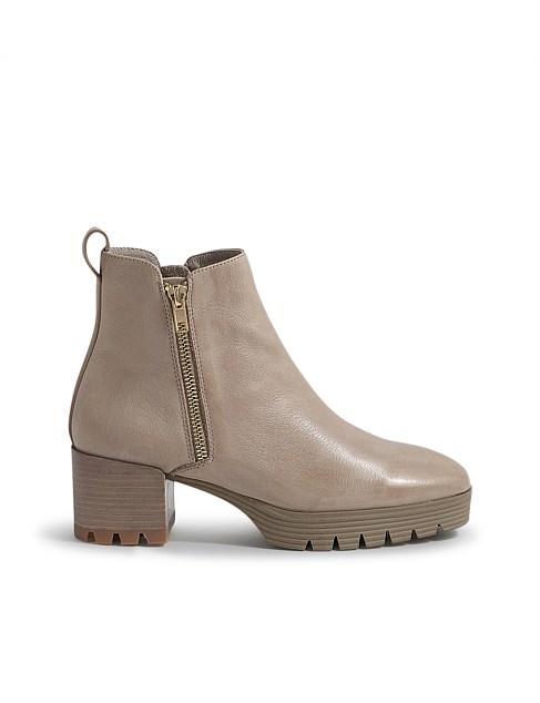 Dinis Ash Leather Ankle Boots