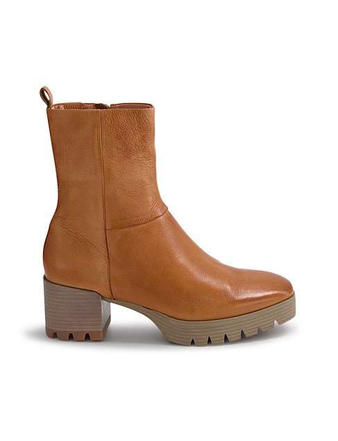 Dippy Tan Leather Ankle Boots