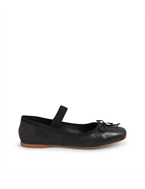 Aylay Black Leather Ballet Flats