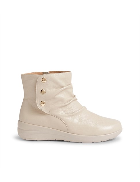 Nempire W Almond Leather Ankle Boots