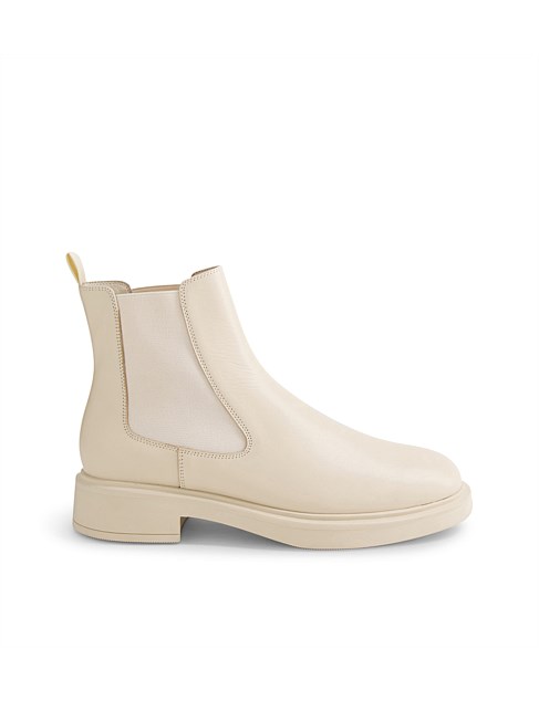 Itarr Almond Leather Chelsea Boots