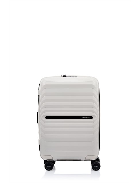 OCTOLITE NEO 55CM EXPANDABLE SUITCASE OFF WHITE