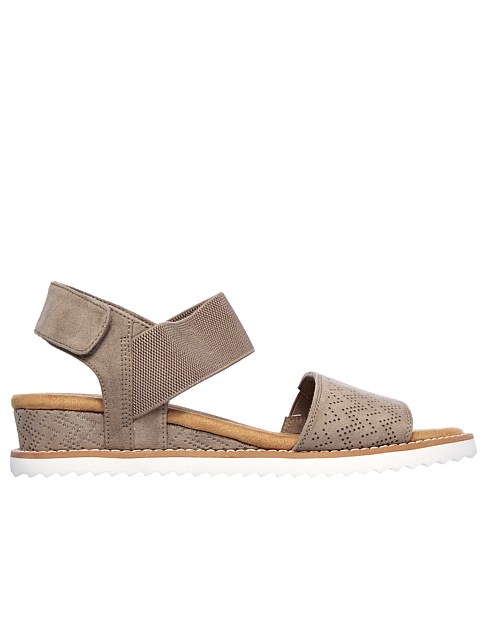 WOMEN'S DESERT KISS SANDAL