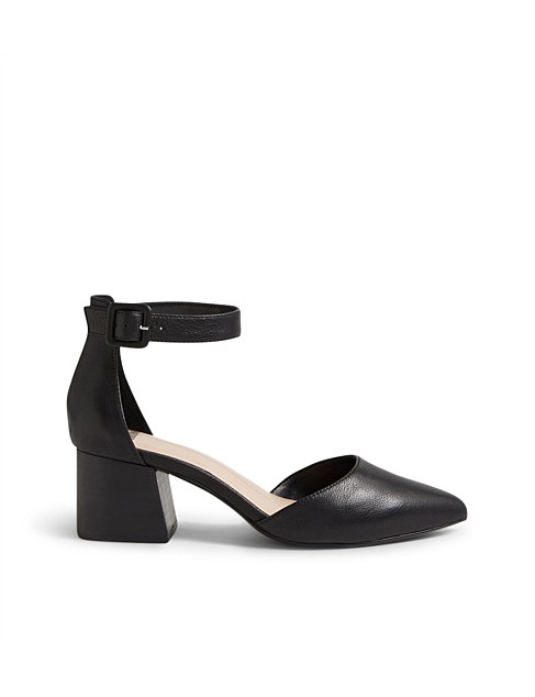 Raems Black Leather Pump Heels