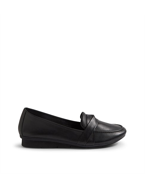 Pabalo Black Leather Loafers