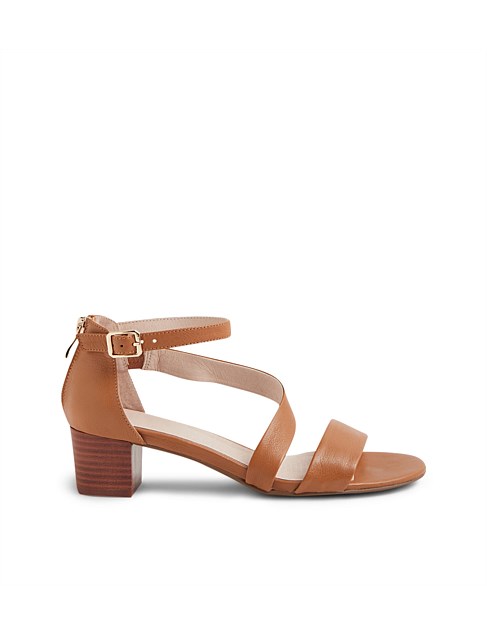 Caring Dark Tan Leather Sandals