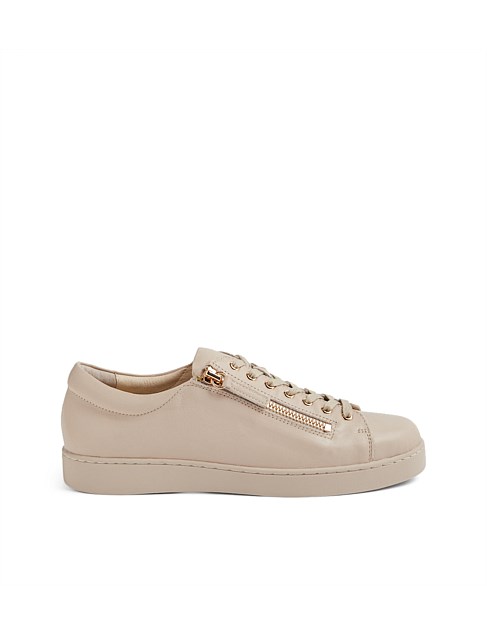 Jeyors Almond Leather Sneakers