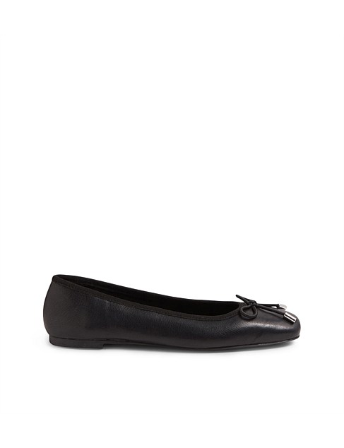 Marz Black Leather Flat Shoes