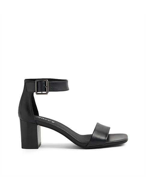 Jancy Black Leather Sandals