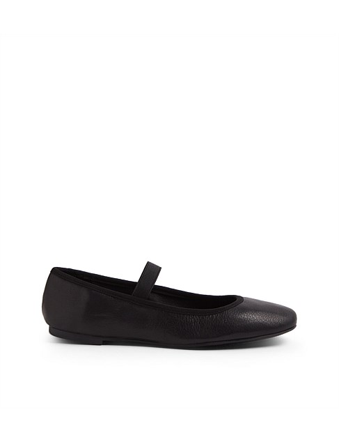 Raeli Black Leather Flat Shoes