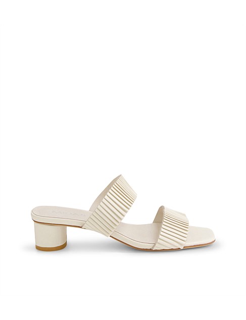 Hossy Ivory Leather Slides