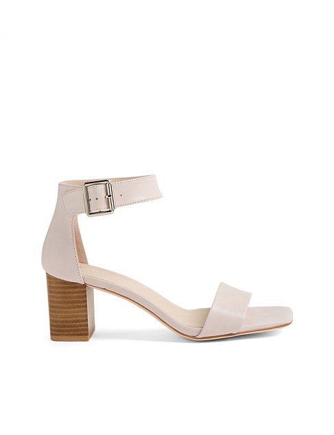 Jancy Nude Leather Sandals