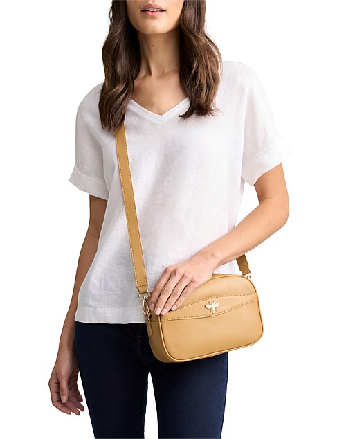 BEE LEATHER CAMERA BAG - TAN