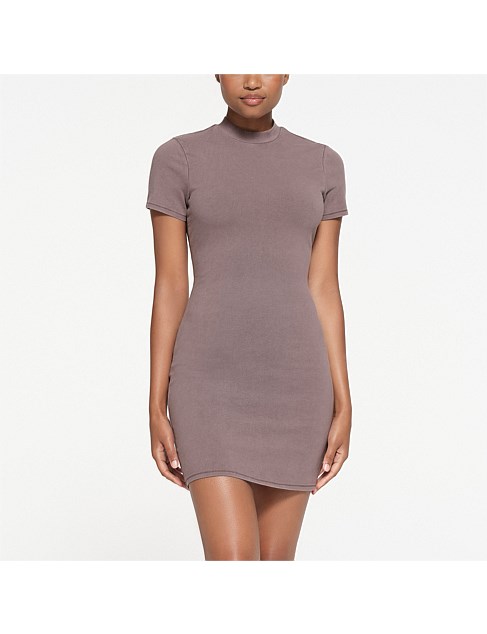 OUTDOOR T-SHIRT MINI DRESS