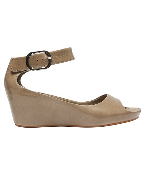 PIPPA WEDGE SANDAL