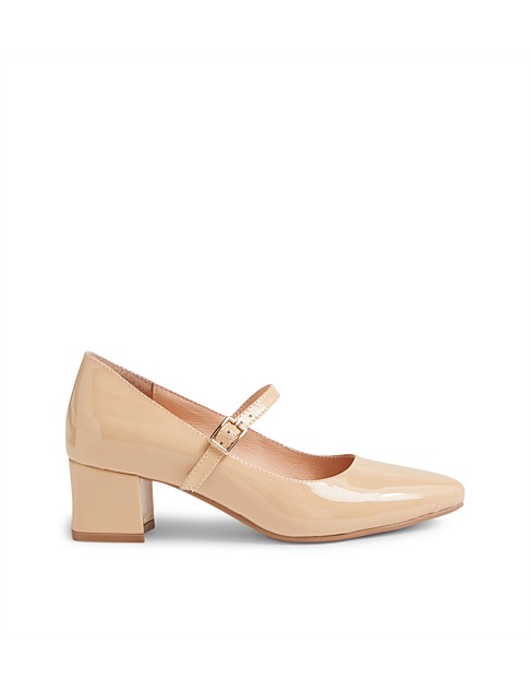 Ovale Nude Patent Leather Mary Jane Heels