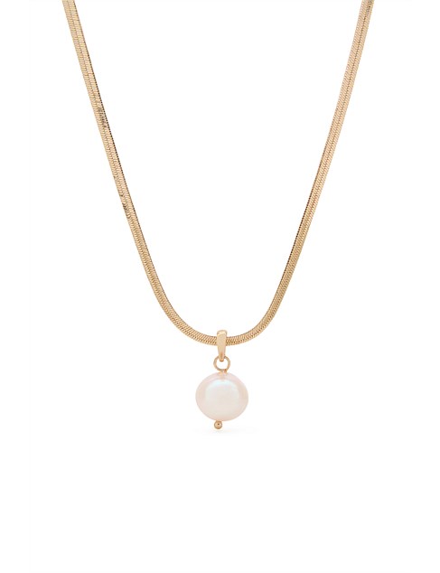 PEARL PENDANT NECKLACE