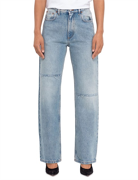 STRAIGHT LEG DENIM JEAN