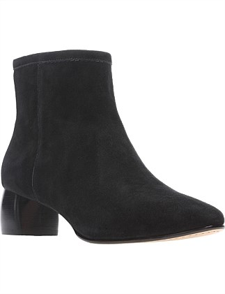 Clarks grace deals bella boots